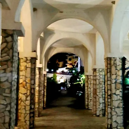 Апартамент Pecani Perla Del Mar - Coastal Art *