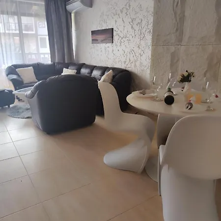 Pecani Perla Del Mar - Coastal Art