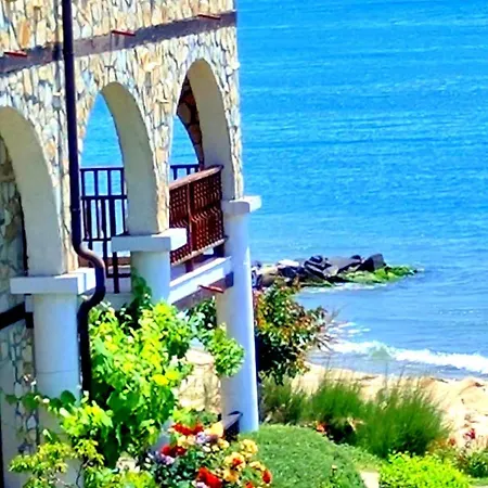 Pecani Perla Del Mar - Coastal Art Residence, Marina Dinevi Etara 1 *