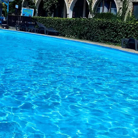 Pecani Perla Del Mar - Coastal Art Residence, Marina Dinevi Etara 1 شقة *
