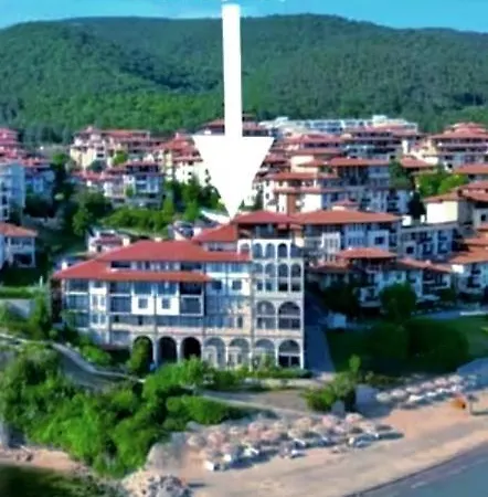 Pecani Perla Del Mar - Coastal Art *