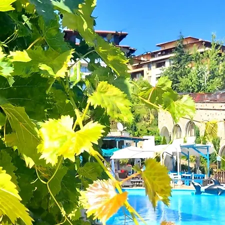 Pecani Perla Del Mar - Coastal Art Residence, Marina Dinevi Etara 1 شقة سفيتي فلاس