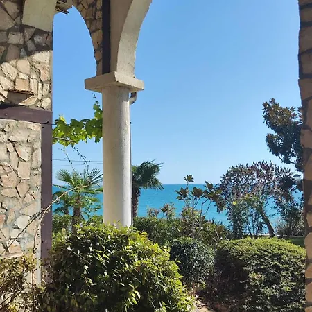 Pecani Perla Del Mar - Coastal Art Residence, Marina Dinevi Etara 1 شقة