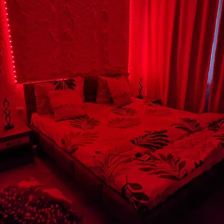 Pecani Perla Del Mar - Coastal Art *