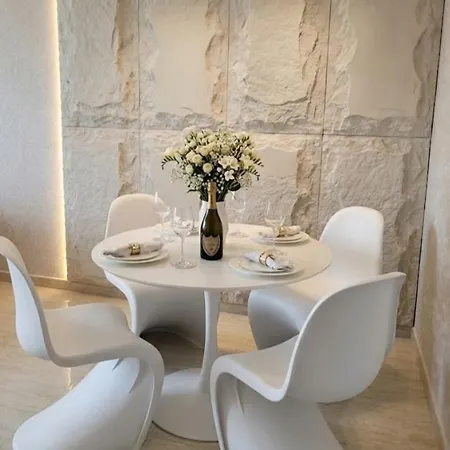 Pecani Perla Del Mar - Coastal Art Residence, Marina Dinevi Etara 1 شقة *