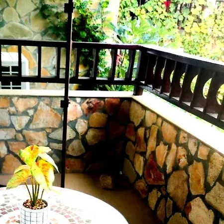 Pecani Perla Del Mar - Coastal Art Residence, Marina Dinevi Etara 1