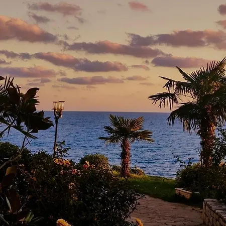 Pecani Perla Del Mar - Coastal Art Residence, Marina Dinevi Etara 1 شقة *