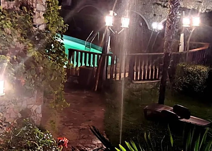 Pecani Perla Del Mar - Coastal Art Свети-Влас