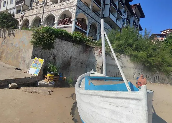 Pecani Perla Del Mar - Coastal Art Апартаменты *